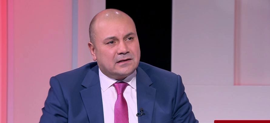 اللجنة النيابية القانونية: "العفو العام استثناء على تطبيق القانون"