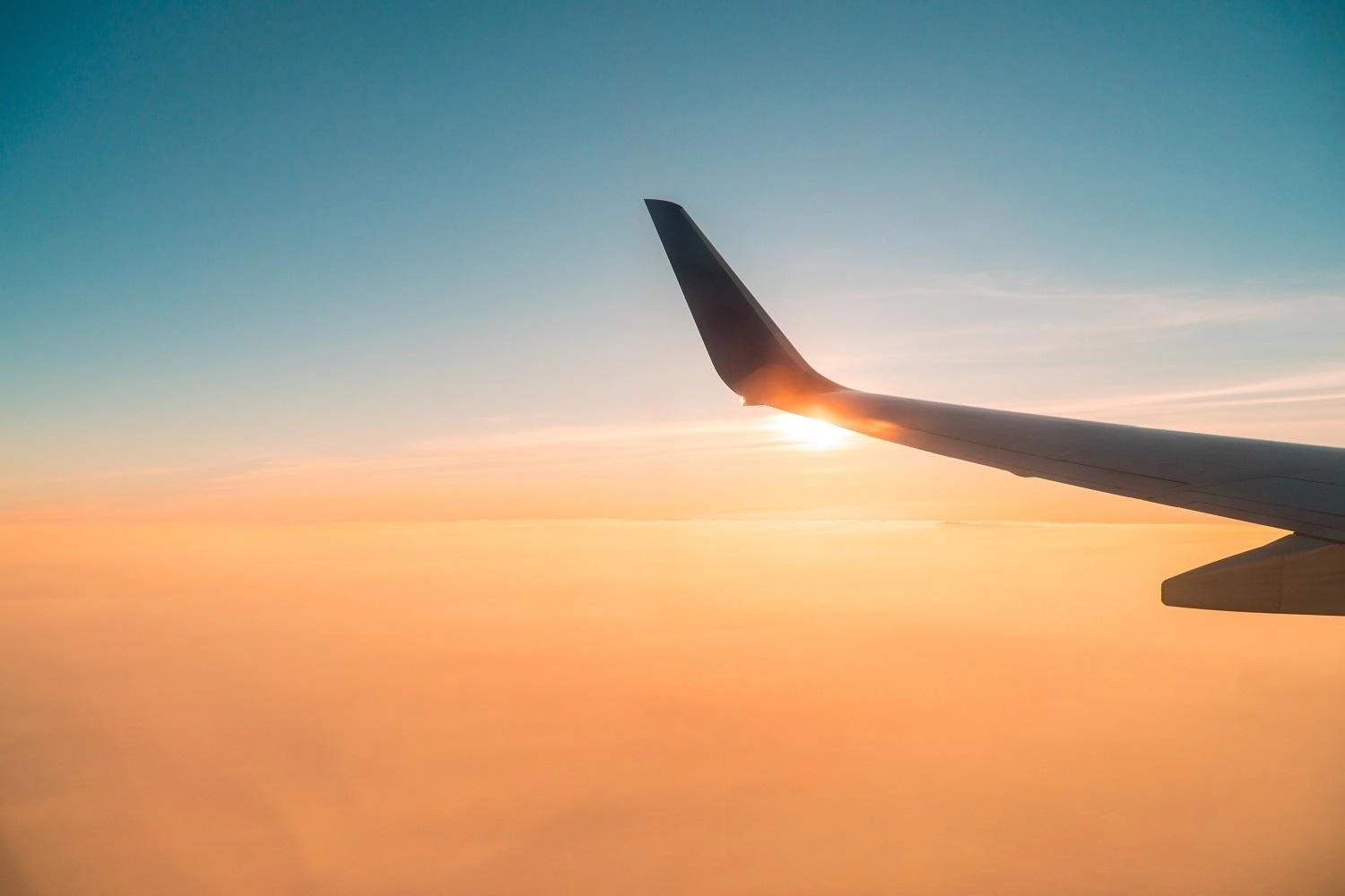بحث إعادة تشغيل الشركات الأردنية في الأجواء السورية