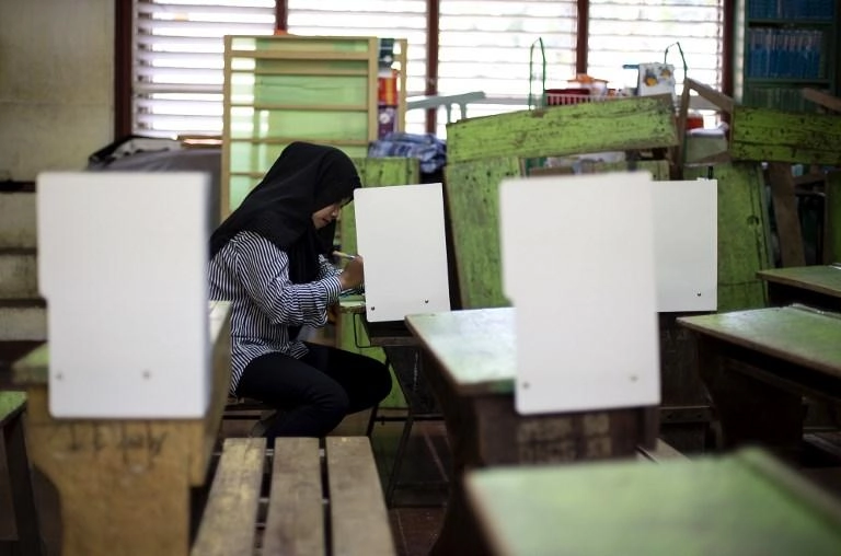 تأييد إقامة منطقة حكم ذاتي أوسع للمسلمين