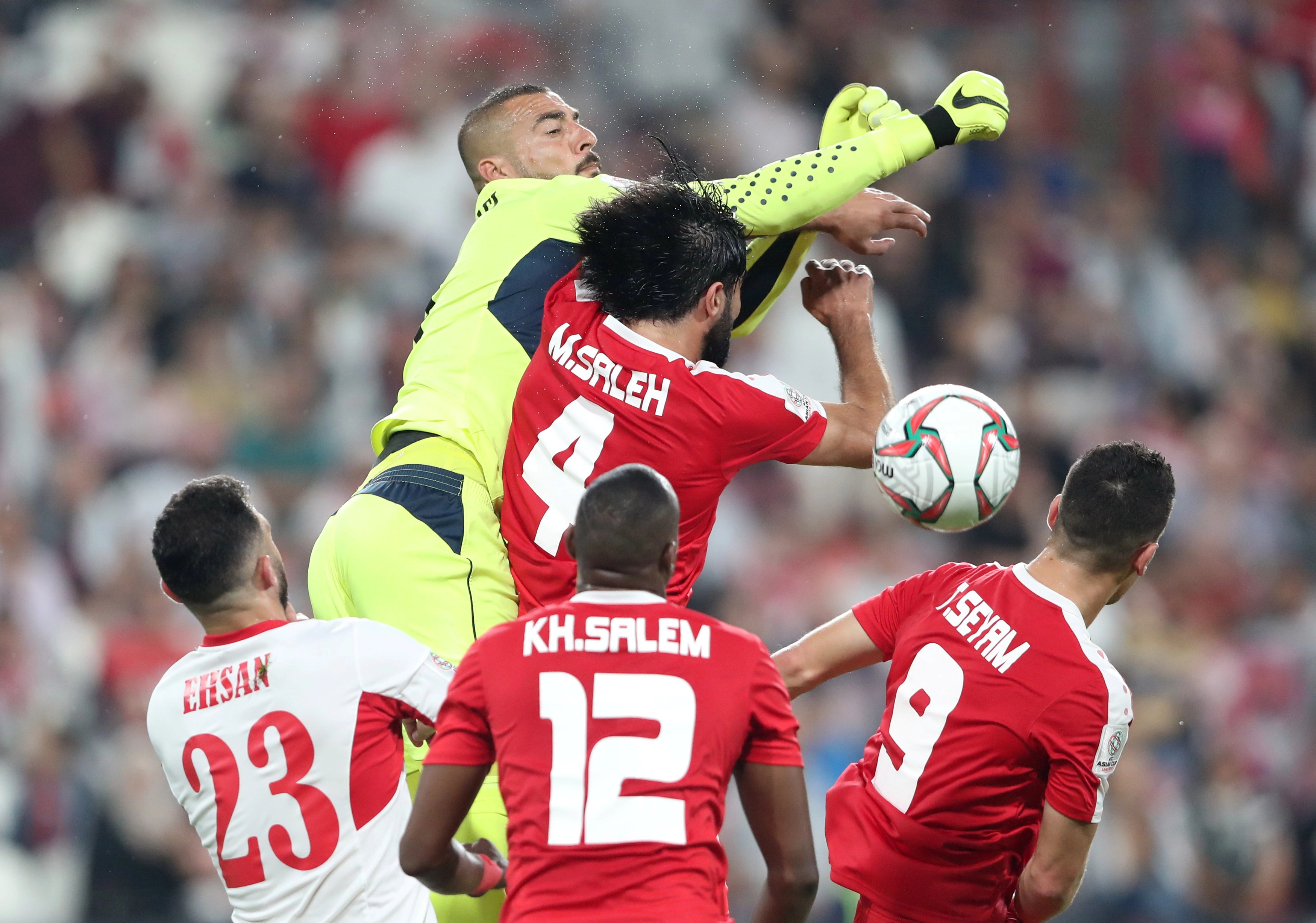 حارس المنتخب الوطني يوقع عقداً مبدئياً مع نادي الفيحاء