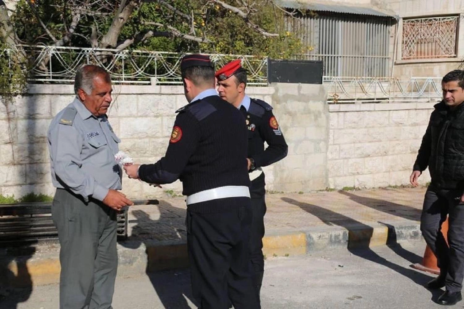 مديرية الأمن العام تحتفل بعيد ميلاد الملك 