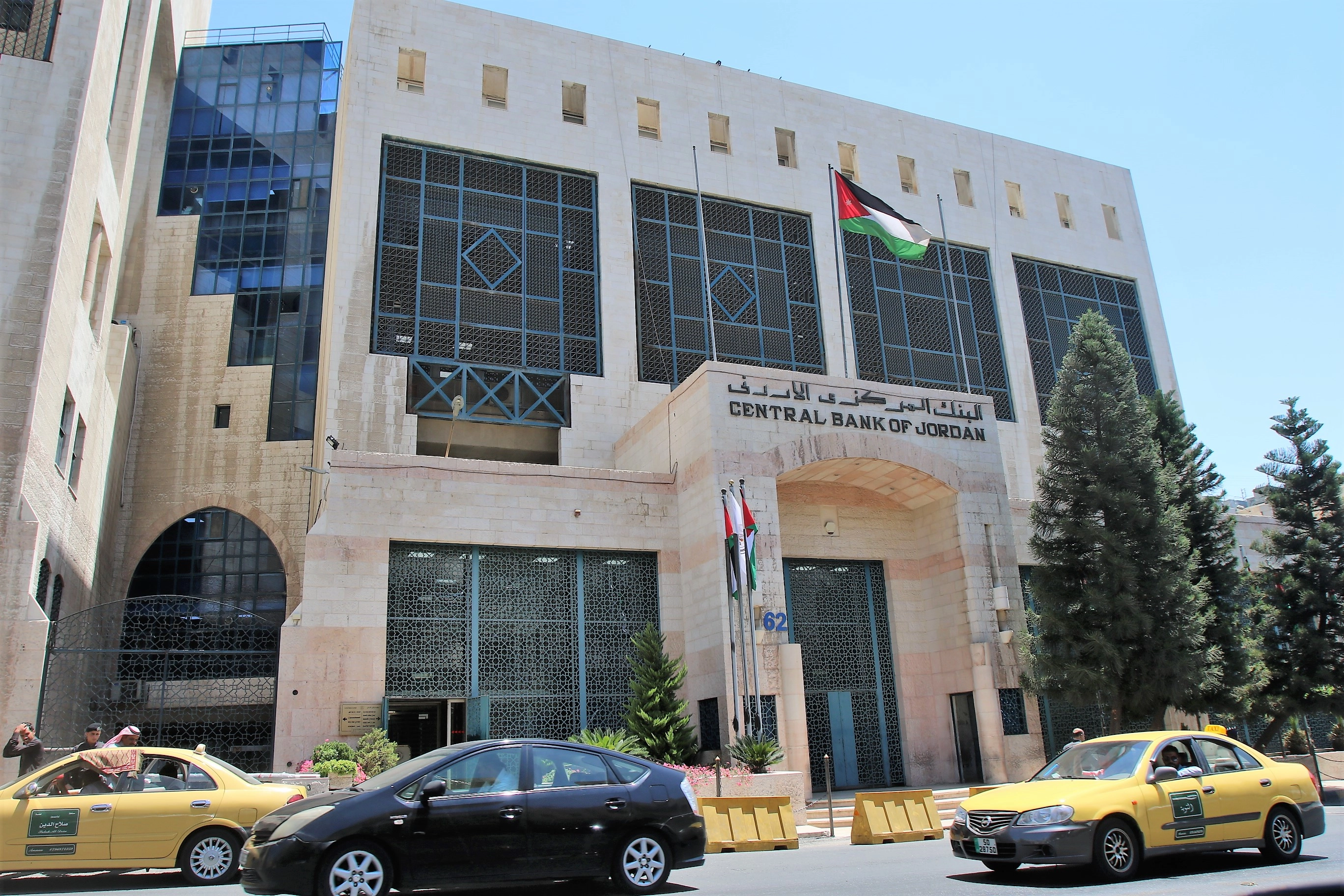 إخراج أول فكرة إبداعية لمنع تزوير شيكات