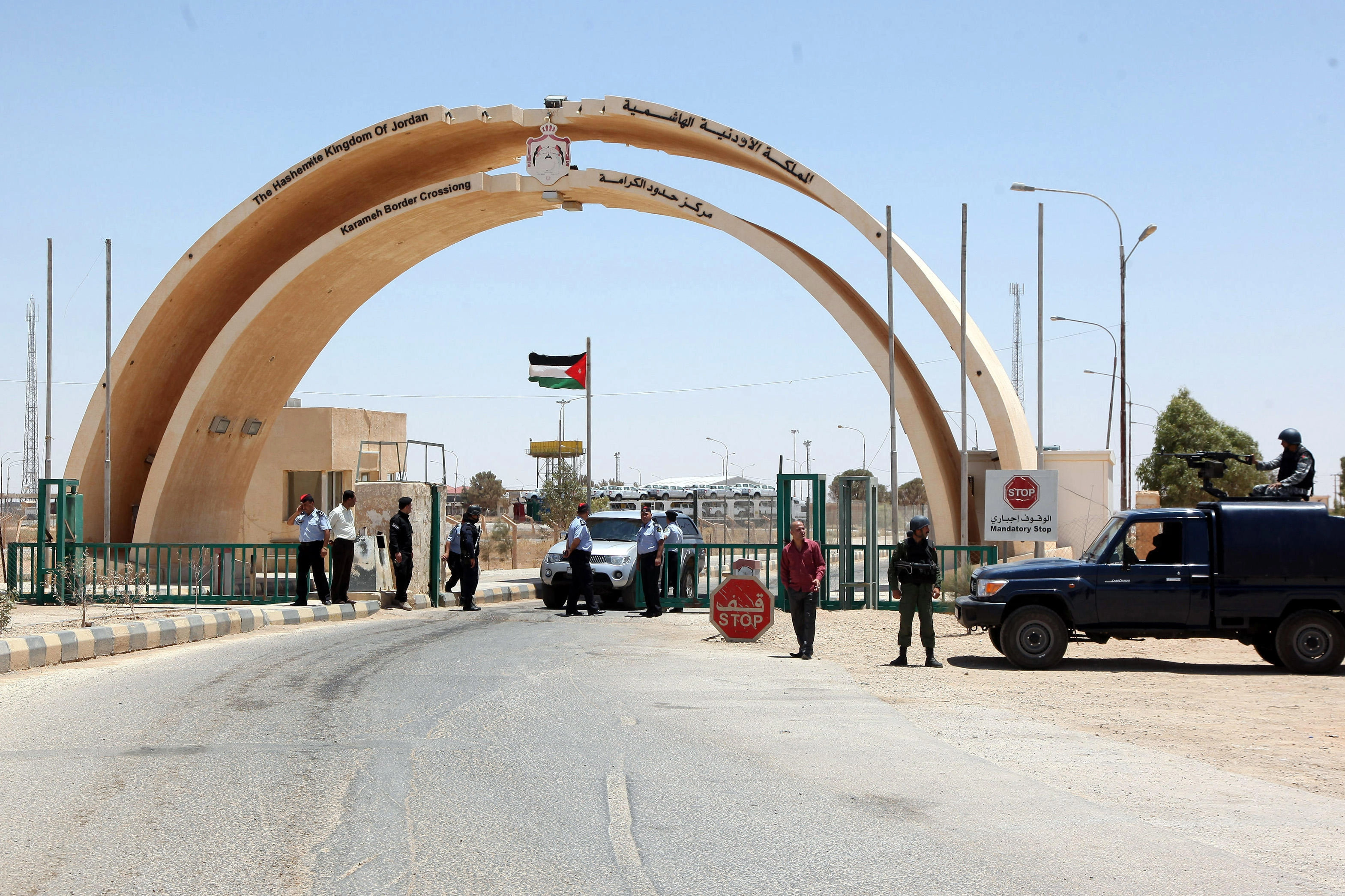 رئيس الوزراء يتفقد مركز حدود الكرامة