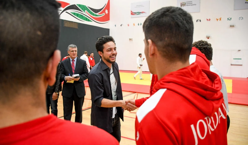 نائب الملك يزور مركز الإعداد الأولمبي