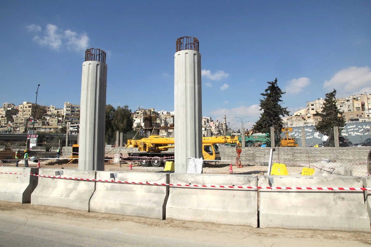 "حالة الازدحام المرورية مؤقتة"