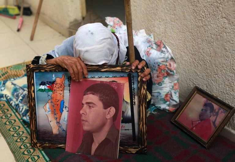 الاحتلال يرفض تسليم جثمان شهيد
