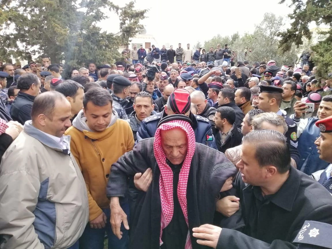 تشييع جثامين ضحايا انفجاري السلط