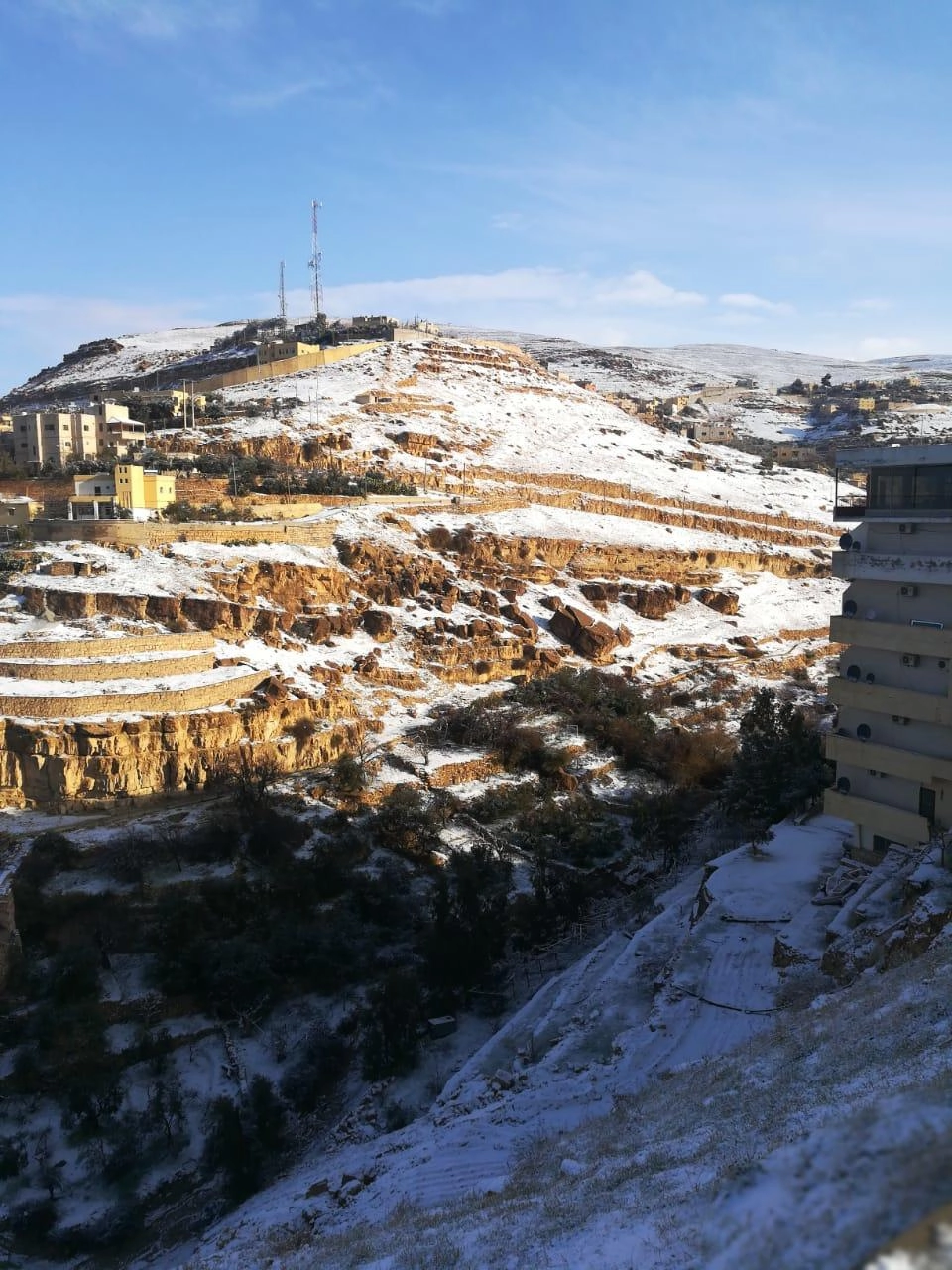 تعليق دوام مدارس في الجنوب