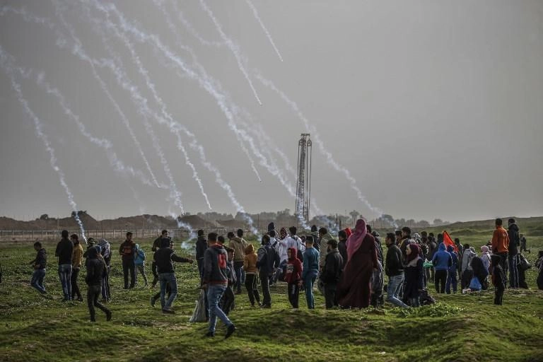 استشهاد طفل وإصابات برصاص قوات الاحتلال