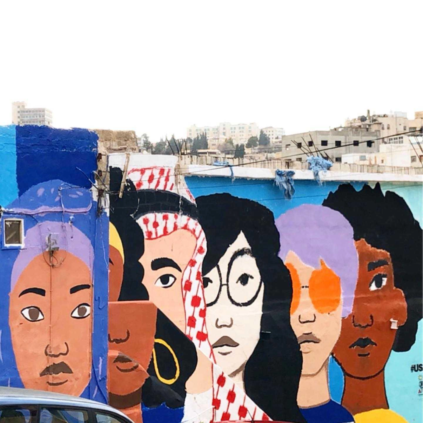 جداريات عمّان تحكي هموم ومشاغل الناس