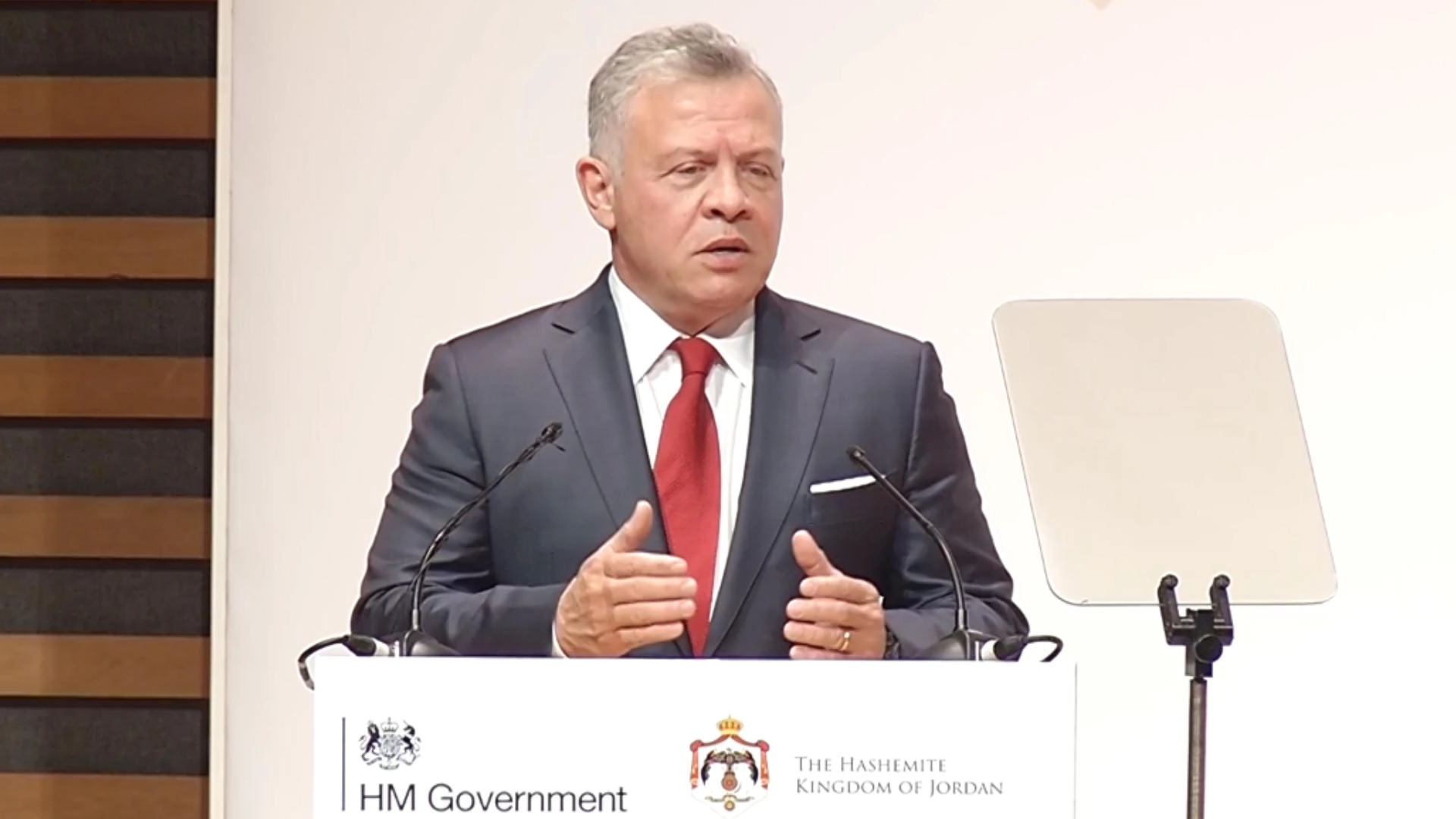 الملك: المؤتمر نقطة بداية لبرنامج جديد لنمو اقتصاد الأردن