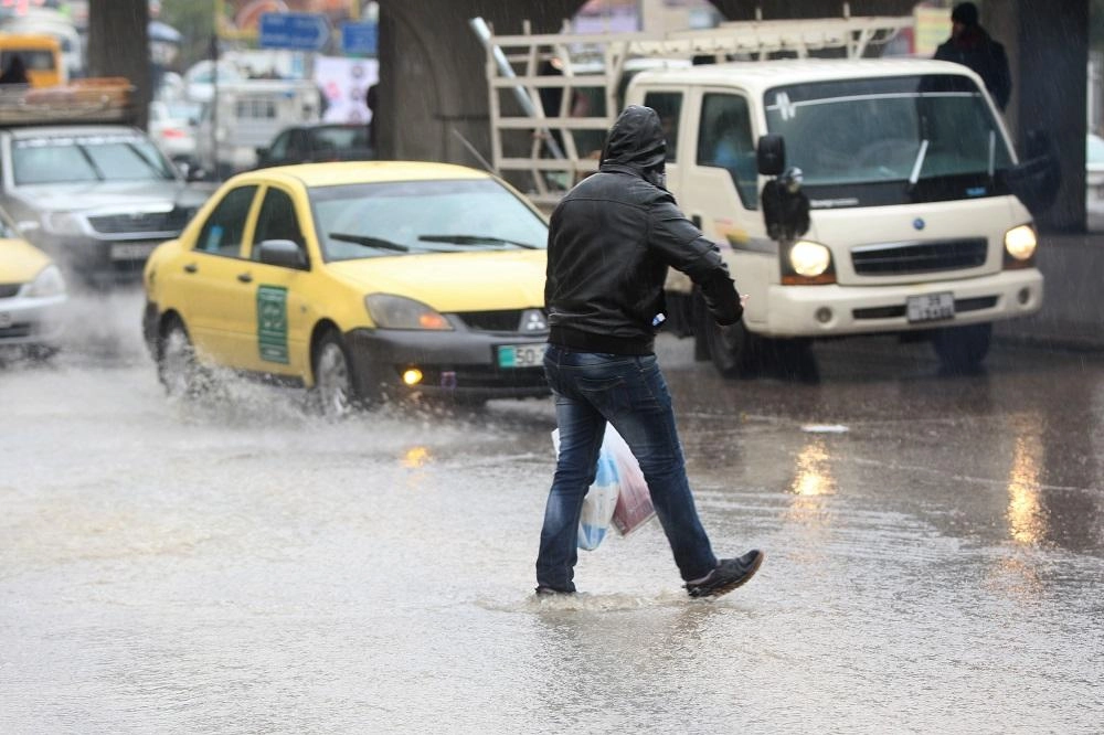 أجواء باردة وأمطار