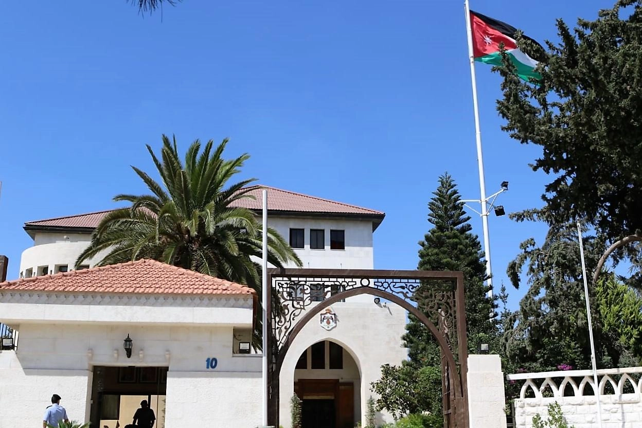 جولات غير معلنة لمراكز خدمية حكومية