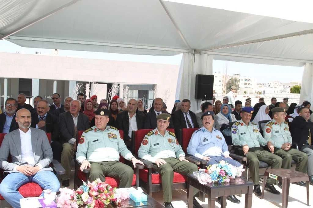 تكريم ذوي شهداء معركة الكرامة 