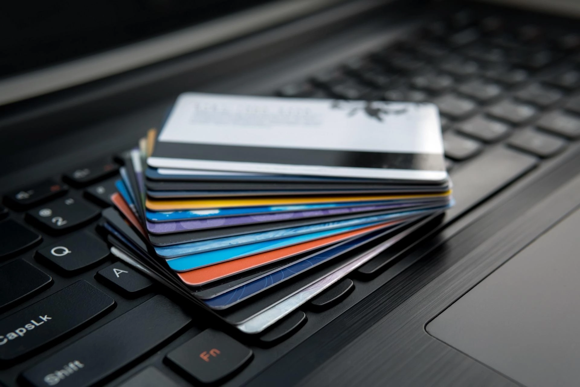 التسهيلات الائتمانية تؤثر إيجابياً على نمو الناتج المحلي