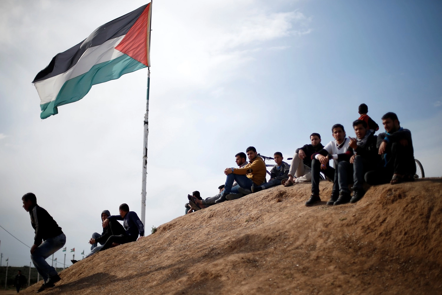 استشهاد فلسطيني أصيب في مسيرة سلميّة 
