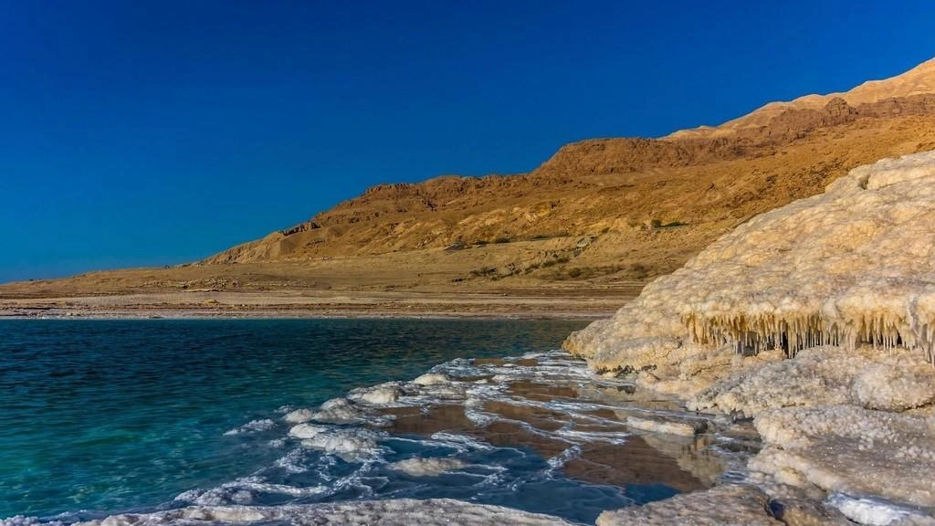 تخفيض إيجارات لتحفيز الاستثمار في البحر الميت