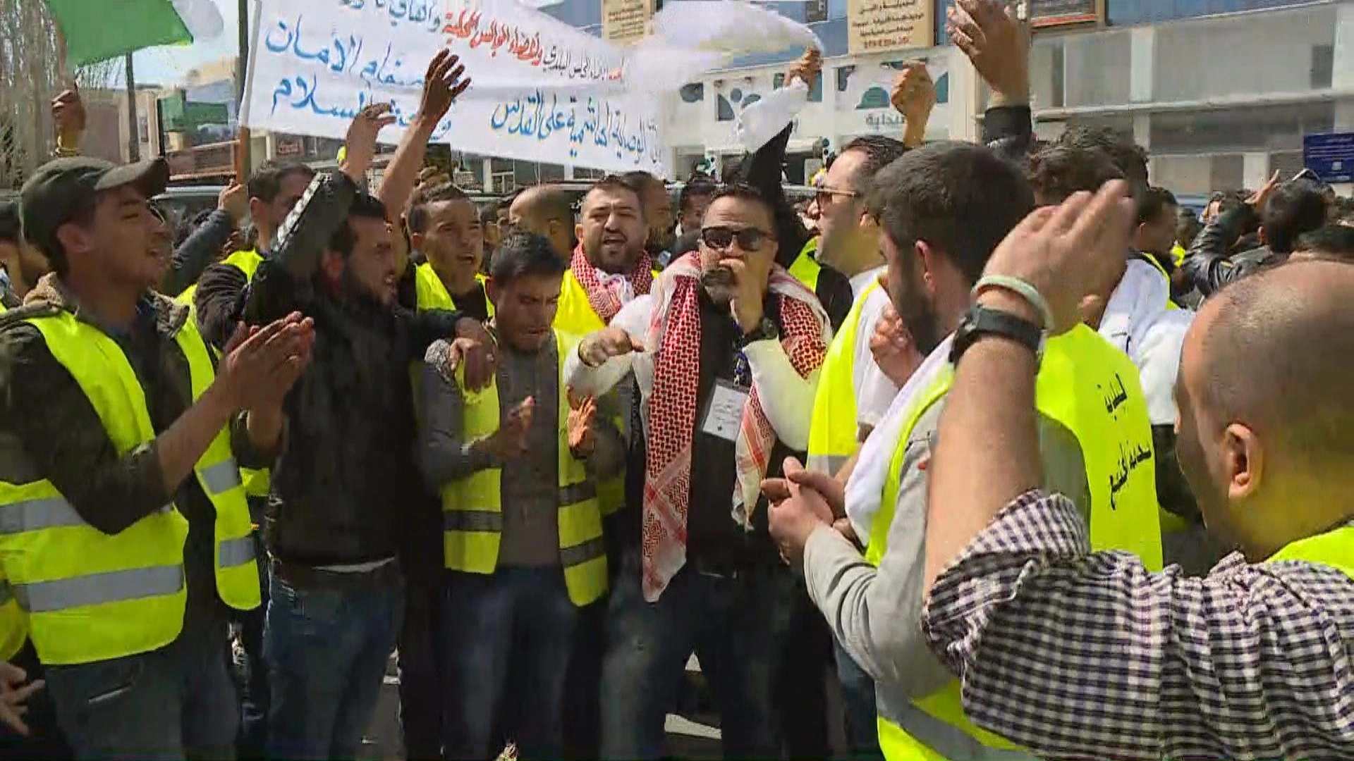 مسيرات لدعم مواقف الملك تجاه القضية الفلسطينية