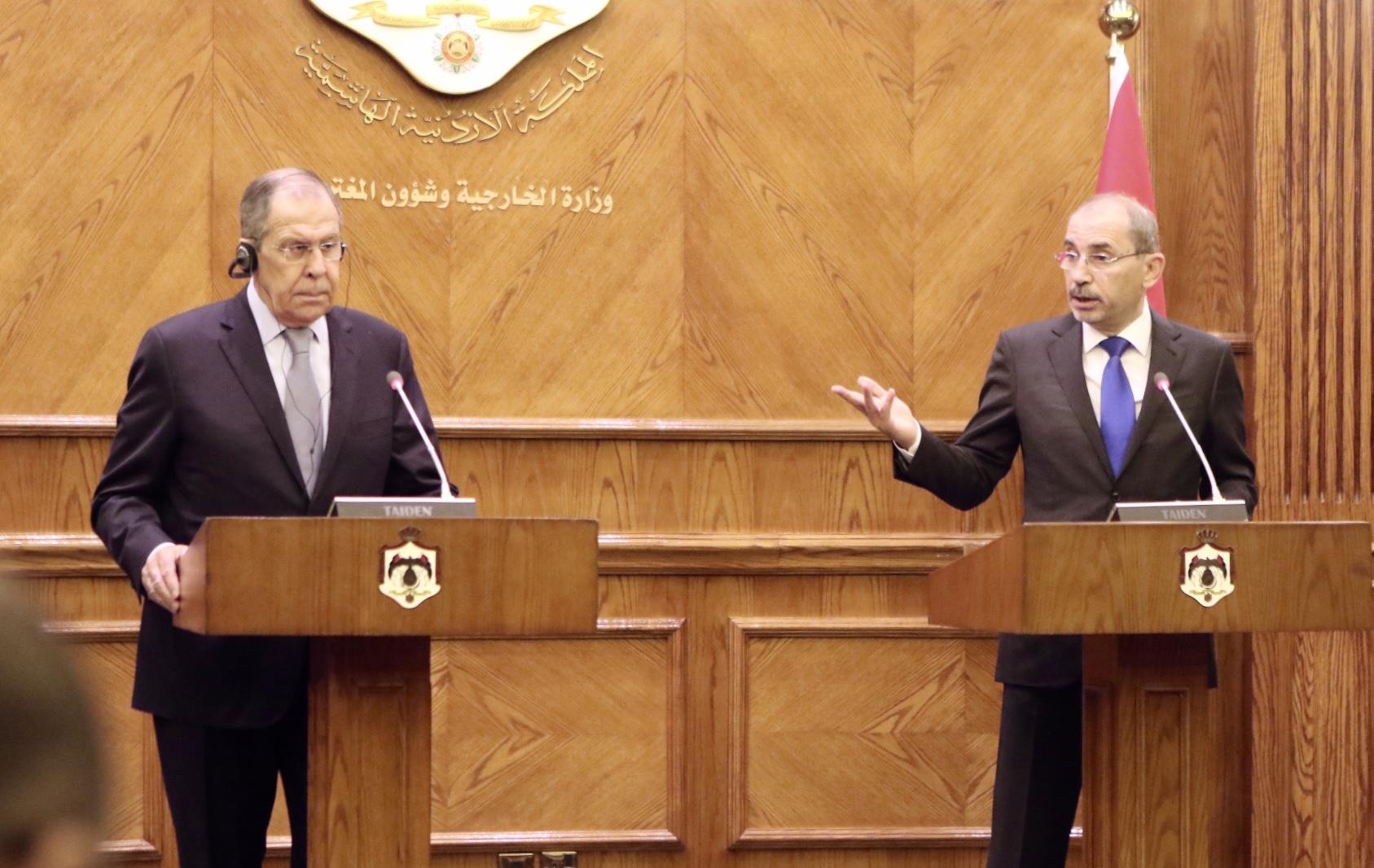 اتفاق أردني روسي على ضرورة عودة نازحي مخيم الركبان بأمان