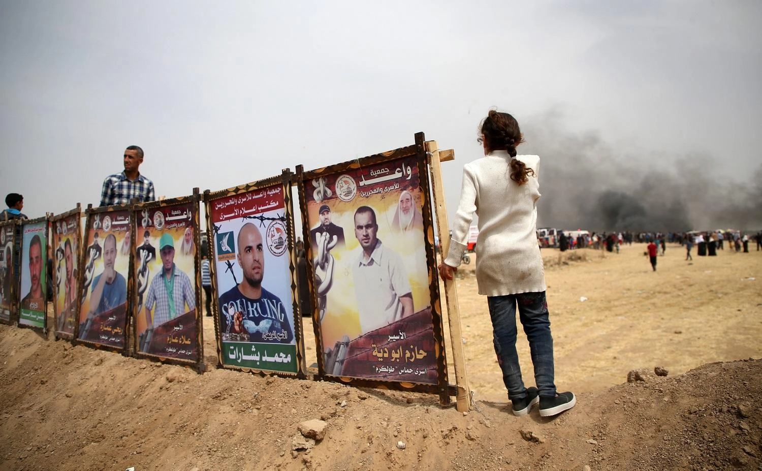 ارتفاع عدد الفلسطينيين المضربين إلى 400 