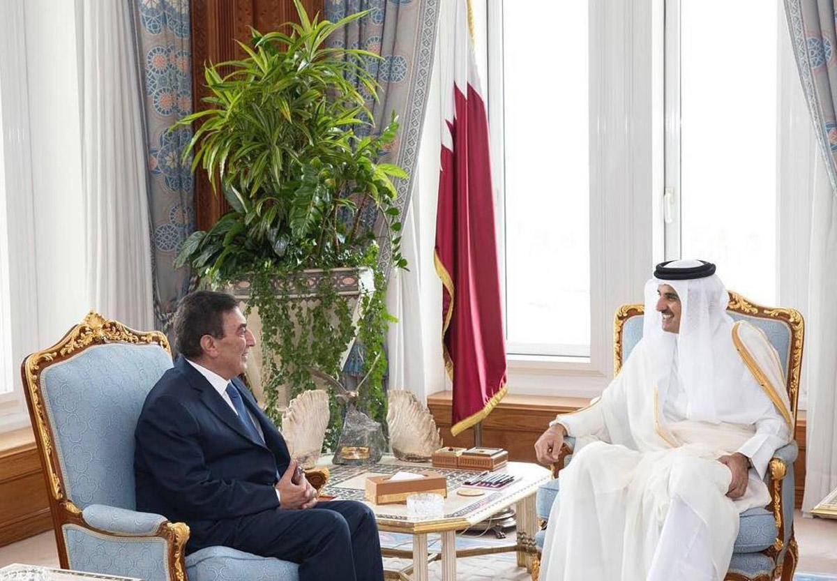 رئيس مجلس النواب ينقل رسالة شفوية من الملك إلى أمير قطر