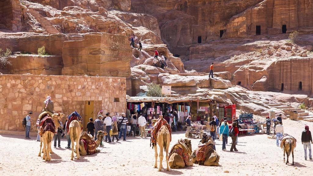 اتفاقية تروج للأردن وتسهل التنقل بين المدن