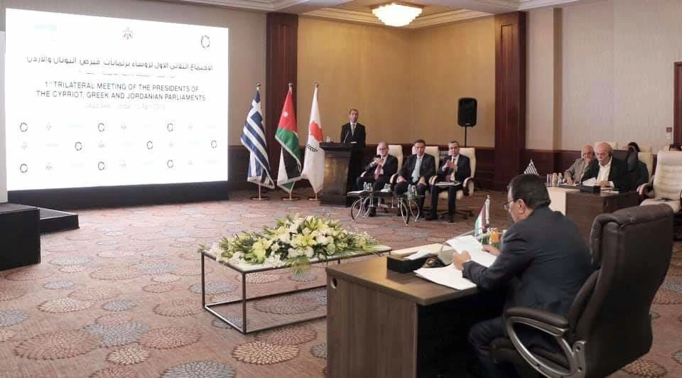 الأردن يبحث التعاون السياحي مع قبرص واليونان