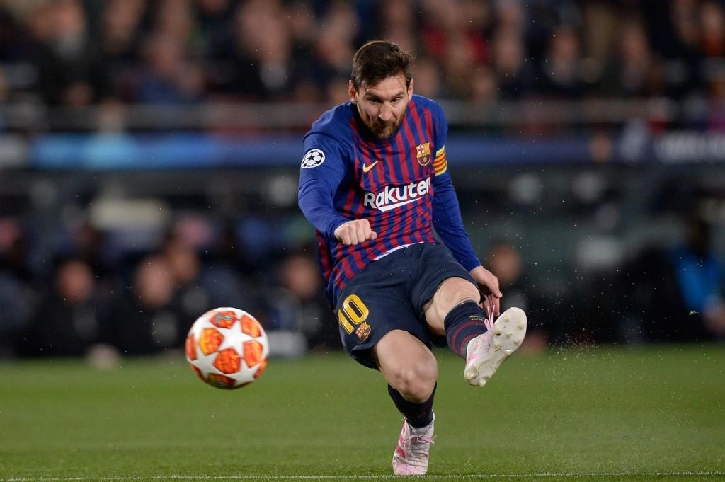 برشلونة يفك النحس وأياكس يقهر يوفنتوس