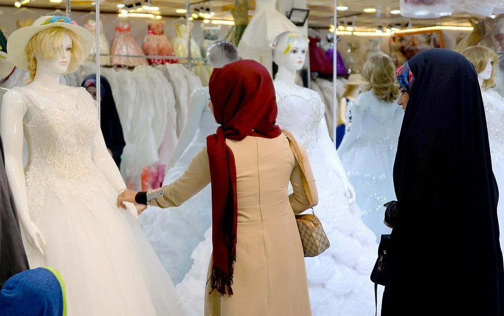 "الفصلية والنهوة" تقليد عشائري يدفع النساء إلى الانتحار