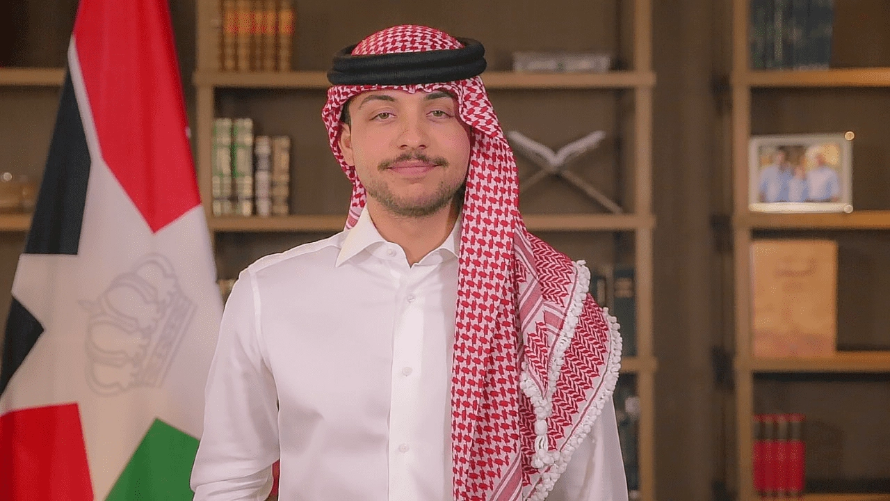 ولي العهد يطلق مبادرة "ض" للحفاظ على مكانة اللغة العربيّة