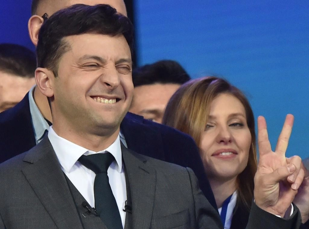 حقبة جديدة بعد فوز زيلينسكي