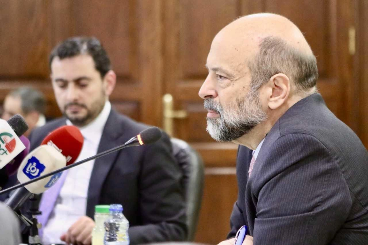 رئيس الوزراء: نأمل أن تكون أسعار المحروقات في حدود دنيا