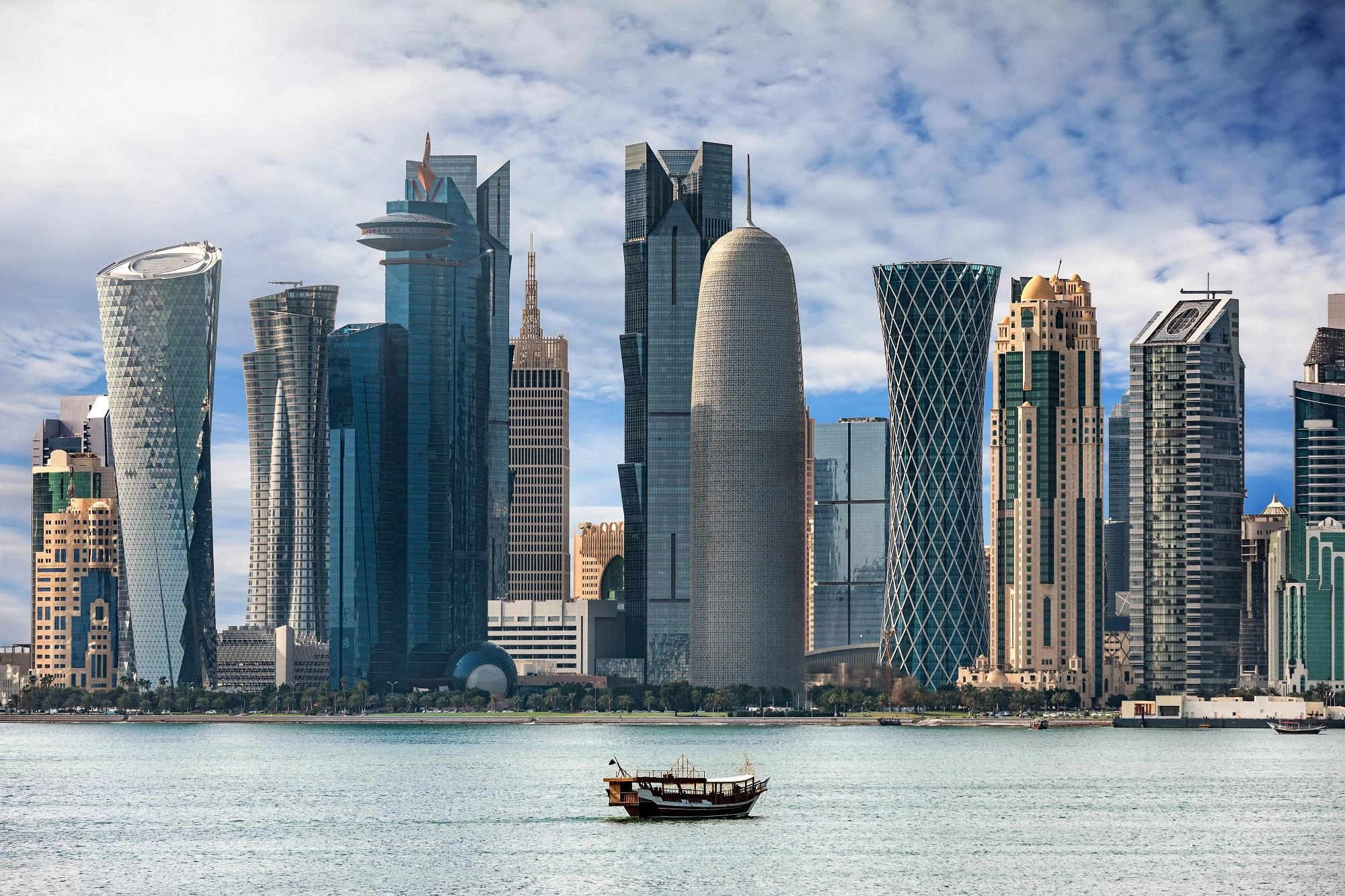 5000 أردني حصلوا على موافقات عمل في قطر