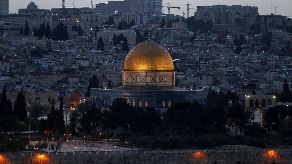 مؤتمرون يوصون بضرورة دعم أهل القدس 