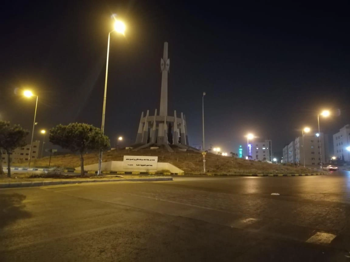 وفاة شخص في حريق بعد أعمال شغب