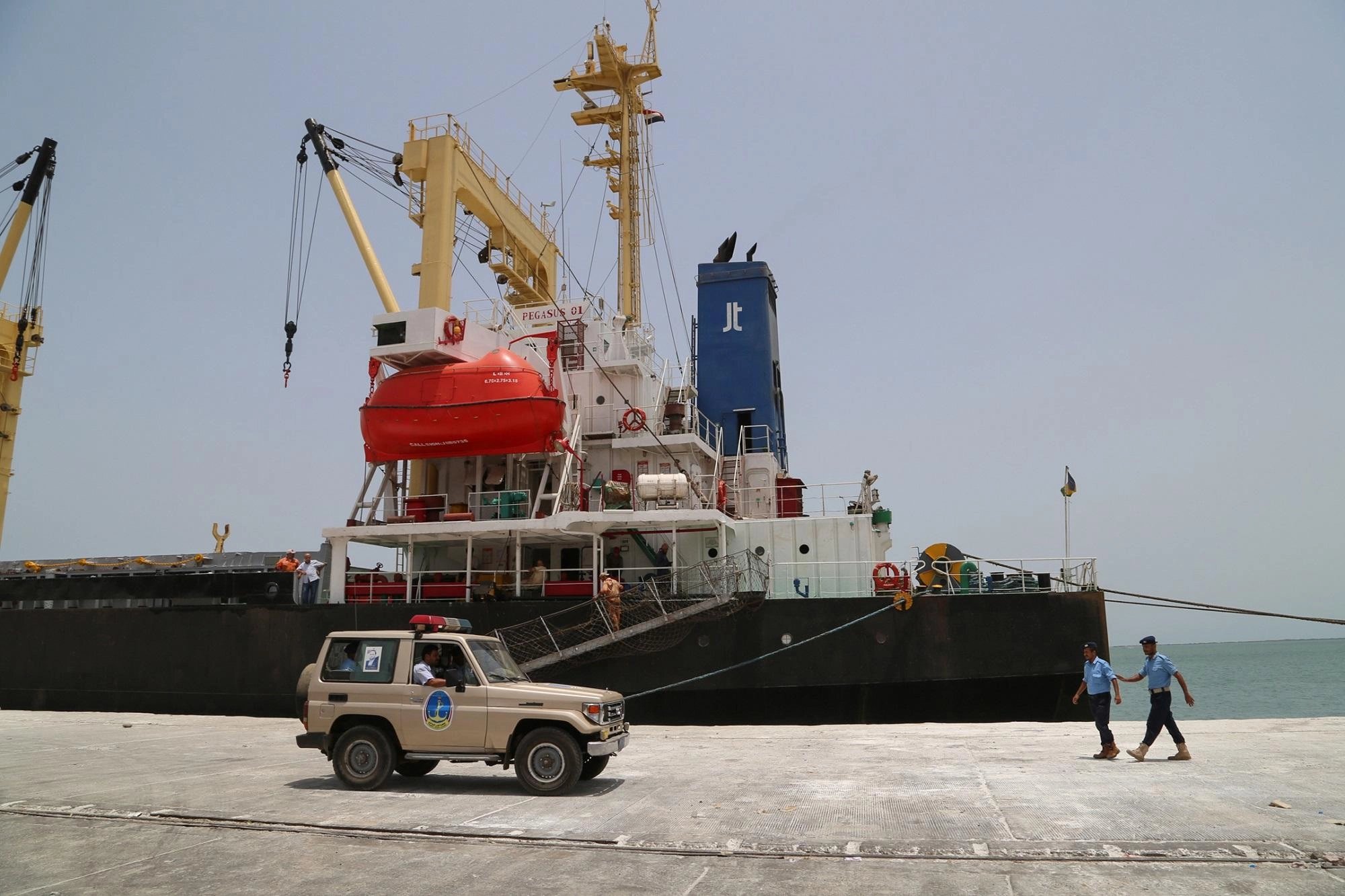 عمّان تستضيف محادثاث يمنية حول موانئ البحر الأحمر