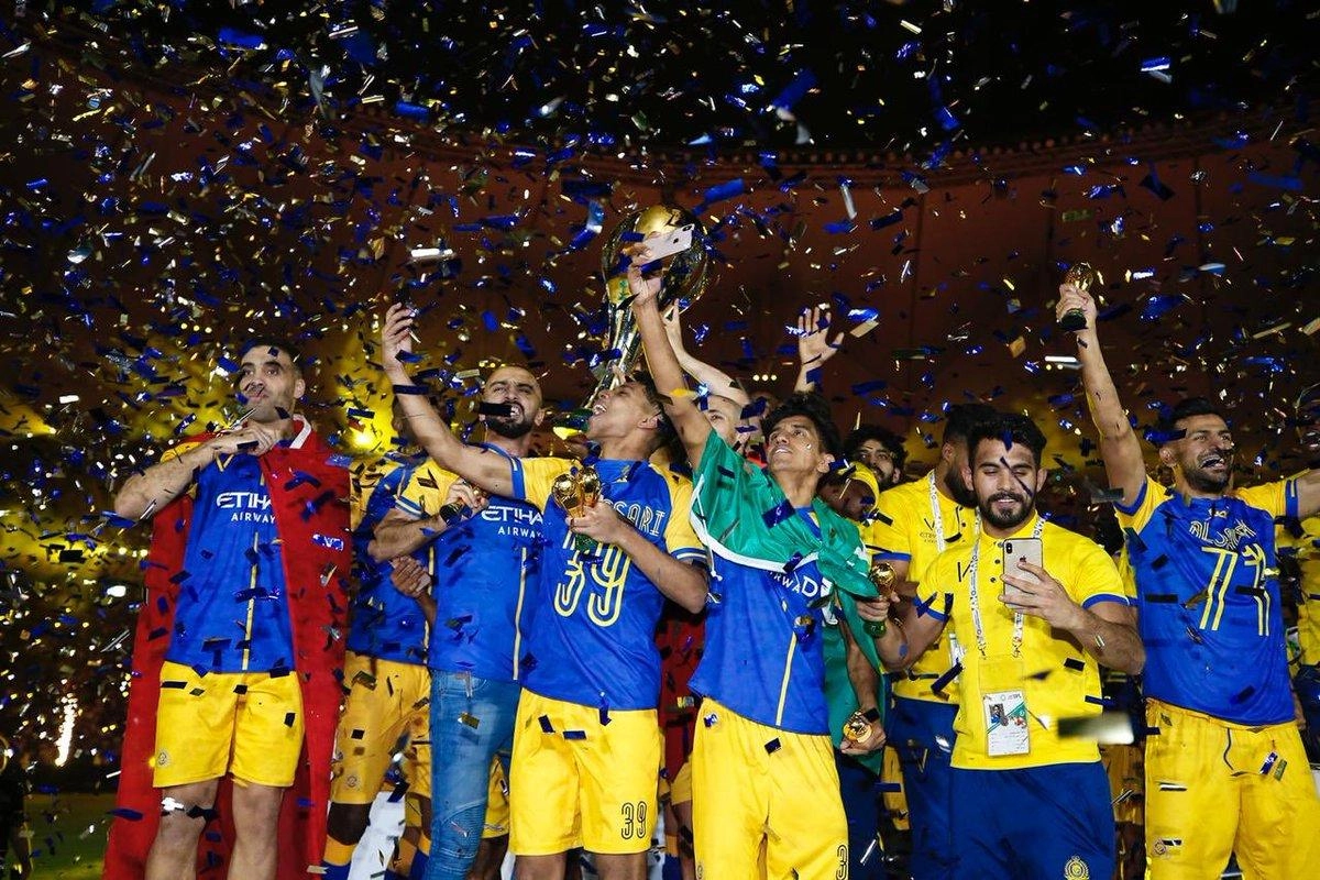 النصر يتوج بطلاً
