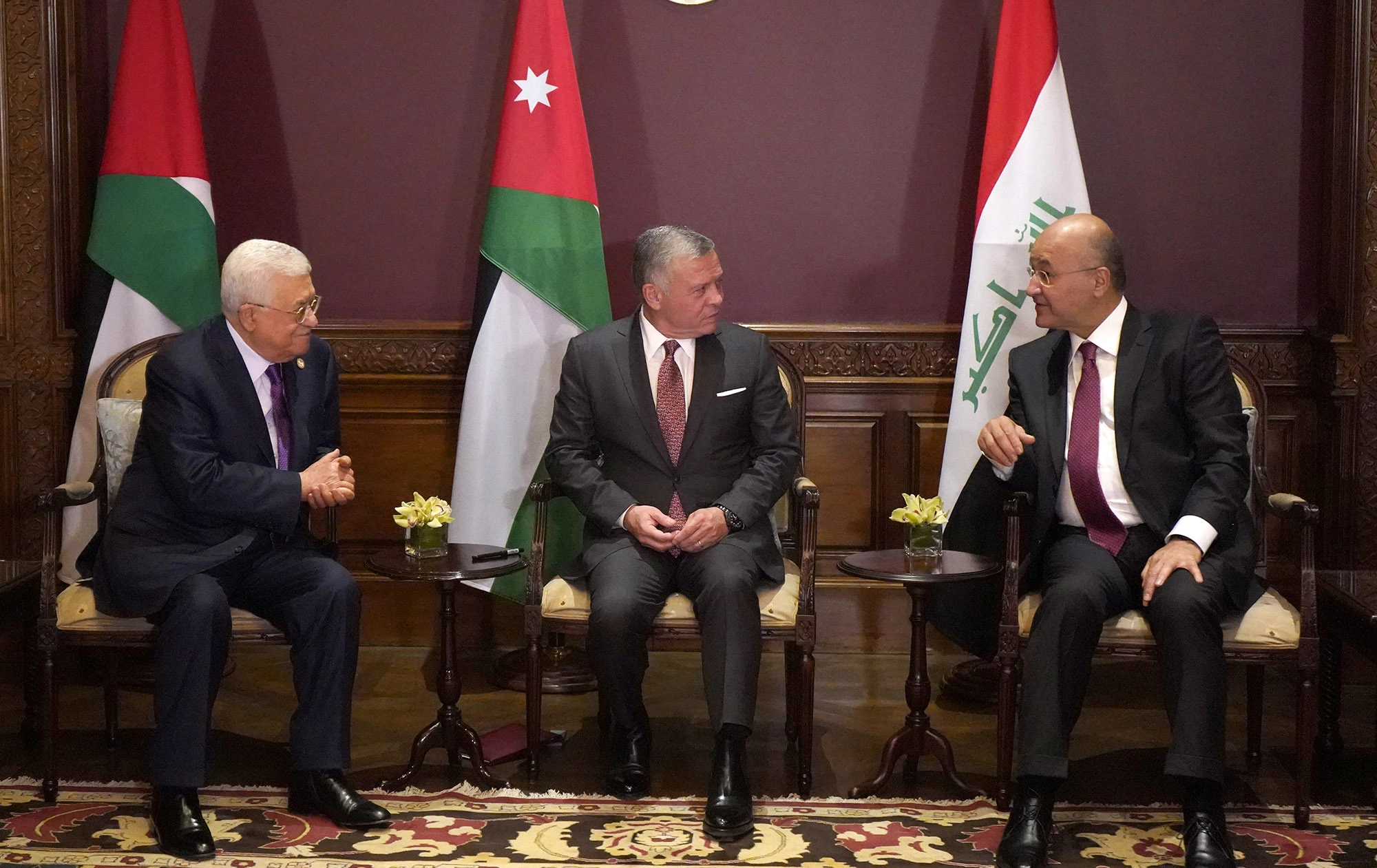 اجتماع ثلاثي بين الملك والرئيسين العراقي والفلسطيني