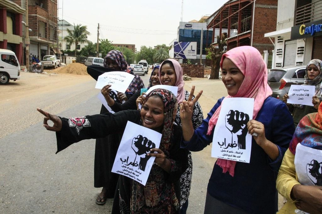المجلس العسكري: لم نعلق الاتصالات مع تحالف المعارضة