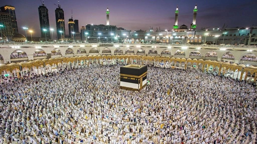 إجراء قرعة لاختيار 600 حاج