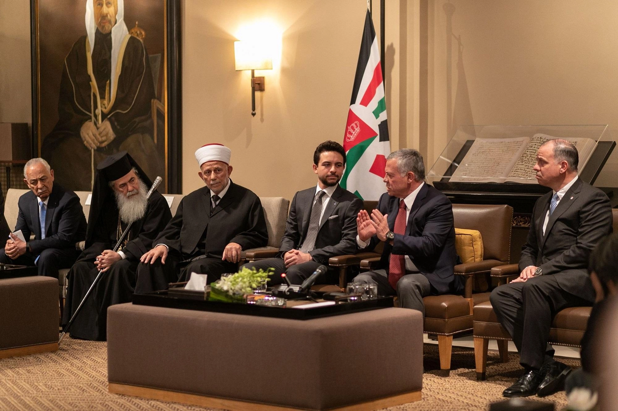 الملك: الأردن يقف مع الفلسطينيين في مواجهة تحديات