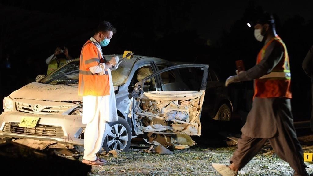مقتل 4 جنود إثر انفجار قنبلة