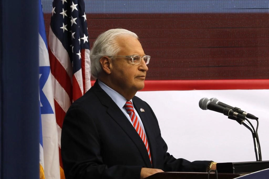 دراسة تقديم شكوى ضد سفير واشنطن في إسرائيل