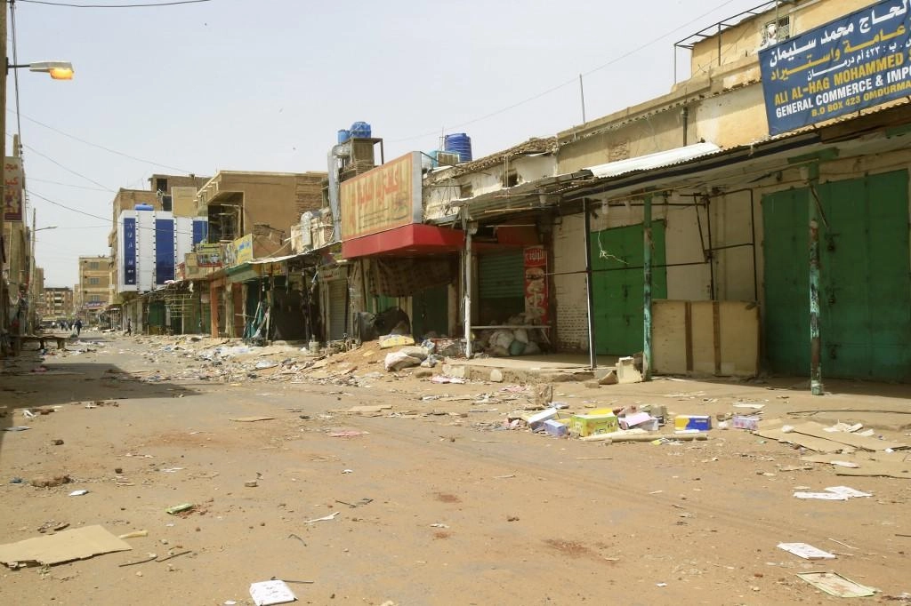 شوارع خالية خلال عصيان مدني وسقوط 4 قتلى