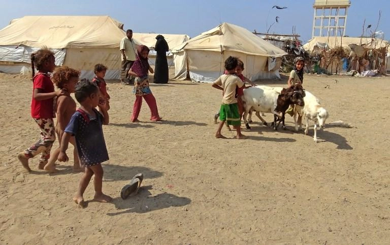تندّيد بتلاعب الحوثيين بمساعدات غذائية