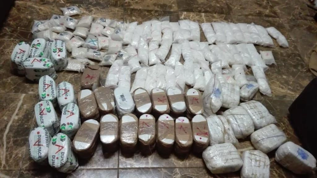 إحباط محاولة تهريب 28 ألف حبة مخدرة