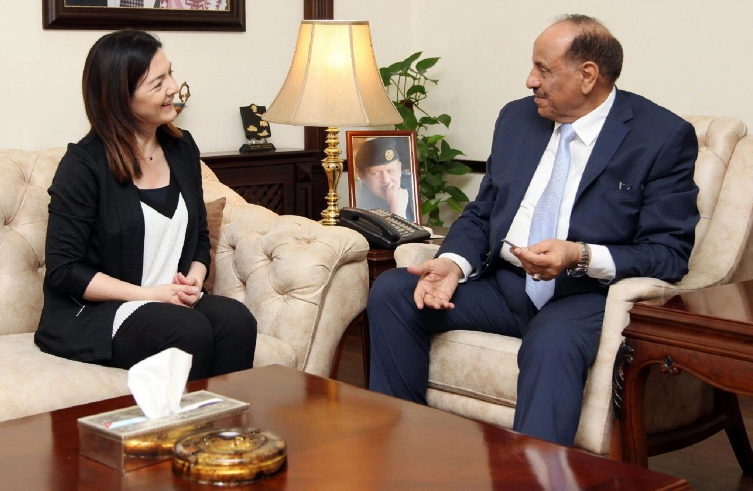 وزير الداخلية يطالب بدعم منسجم مع احتياجات المجتمعات المستضيفة للاجئين