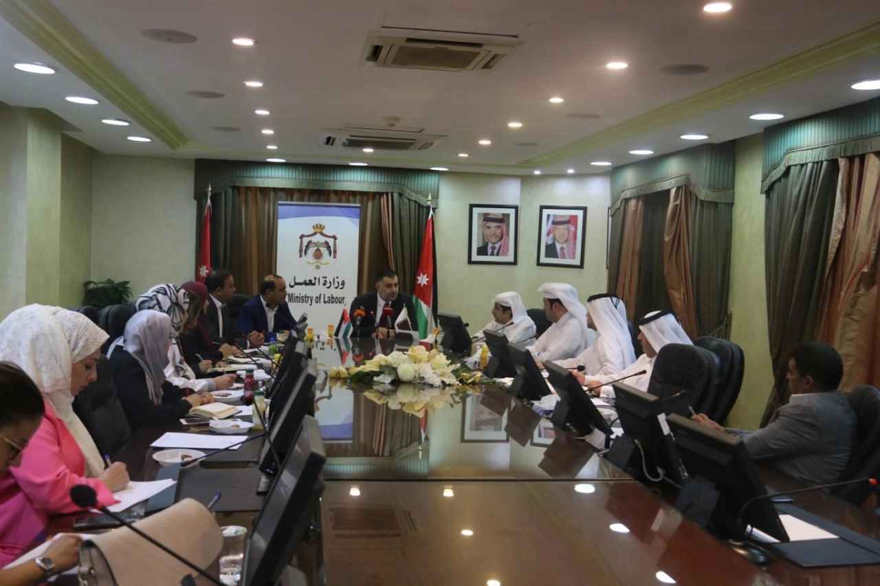 توظيف 650 معلما في قطر 