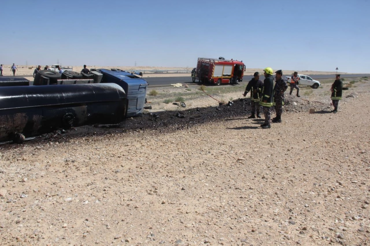إصابة شخص إثر حادث تدهور صهريج في معان