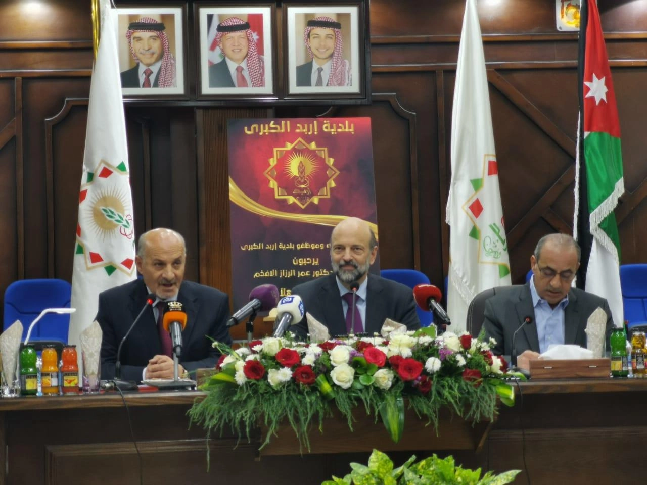 الرزاز: زيادة دعم المحافظات في 2020